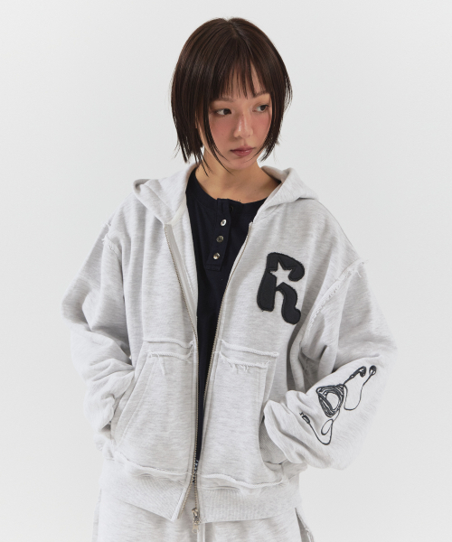 PARAKEET(パラキート)の「カットオフアプリケジップアップフードパーカー(メランジグレー)(パーカー・レディース・グレー・MEDIUM/LARGE)」の1枚目の写真