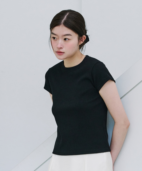 YUPPE(ヨッペ)の「GOLGI LINE T-SHIRT_BLACK(Tシャツ/カットソー・レディース・その他・SMALL/MEDIUM)」の2枚目の写真