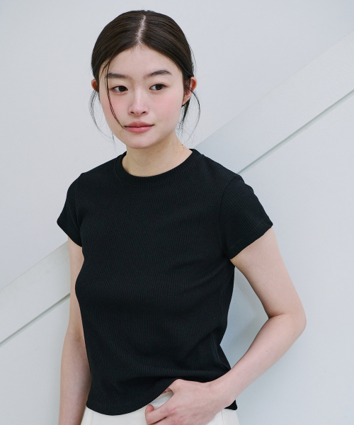YUPPE(ヨッペ)の「GOLGI LINE T-SHIRT_BLACK(Tシャツ/カットソー・レディース・その他・SMALL/MEDIUM)」の3枚目の写真