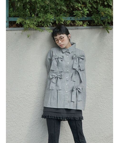 merry jenny(メリージェニー)の「bon bon ribbon shirt(シャツ/ブラウス・レディース・その他1/オフホワイト/ピンク・FREE)」の9枚目の写真