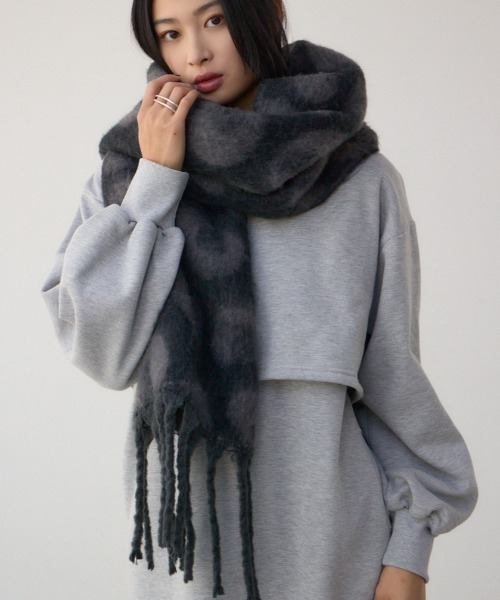 AZUL by moussy(アズールバイマウジー)の「レオパードジャガードマフラー(マフラー・レディース・グレー系その他/ブラウン系その他・FREE)」の2枚目の写真