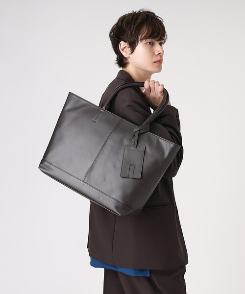 tk.TAKEO KIKUCHI（ティーケータケオキクチ）の「【WEB限定】レザートートバッグ（トートバッグ・メンズ・ブラック/ネイビー/ダークブラウン・00）」の22枚目の写真