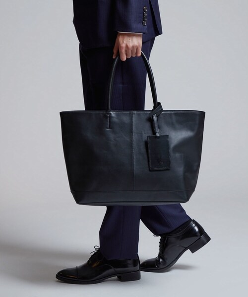 tk.TAKEO KIKUCHI（ティーケータケオキクチ）の「【WEB限定】レザートートバッグ（トートバッグ・メンズ・ブラック/ネイビー/ダークブラウン・00）」の8枚目の写真
