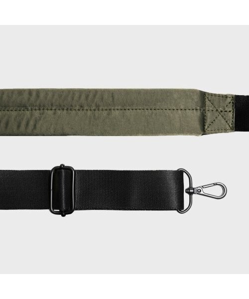 KANEITEI(カネイテイ)の「MONDO BRIEFCASE (OLIVE DRAB) / RECYCLED(ビジネスバッグ・レディース・カーキオリーブ・FREE)」の7枚目の写真
