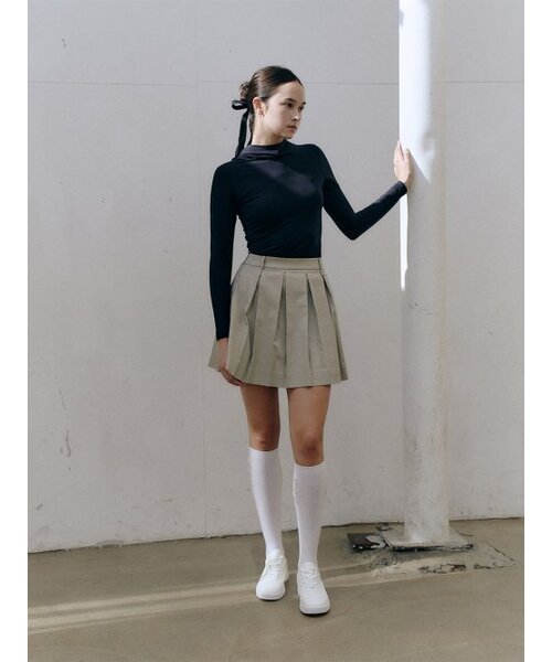 BERMUDAGRASS(バミューダグラス)の「サテンボリュームスカート_BEIGE(スカート・レディース・その他・SMALL/MEDIUM)」の2枚目の写真