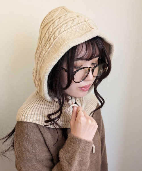 styiro（スタイロ）の「バラクラバ ニットフーディー ボタン リボン（ネックウォーマー/スヌード・レディース・レッド系2/レッド系1/ブラウン系1/ホワイト系1/グリーン系1/ブラック系2/ベージュ系2/ブラック系1・FREE）」の13枚目の写真