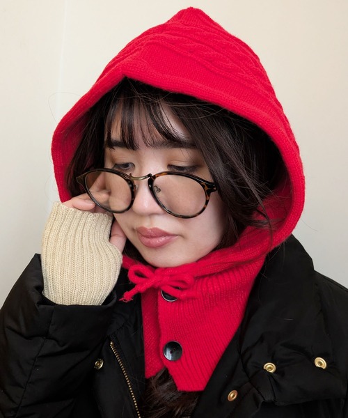 styiro（スタイロ）の「バラクラバ ニットフーディー ボタン リボン（ネックウォーマー/スヌード・レディース・レッド系2/レッド系1/ブラウン系1/ホワイト系1/グリーン系1/ブラック系2/ベージュ系2/ブラック系1・FREE）」の18枚目の写真