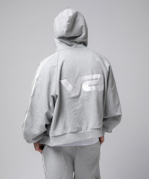 VANQUISH（ヴァンキッシュ）の「VANQUISH / ヴァンキッシュ VA Design スポーツウェアジャケット（パーカー・メンズ・ヘザーグレー・M/L）」の9枚目の写真