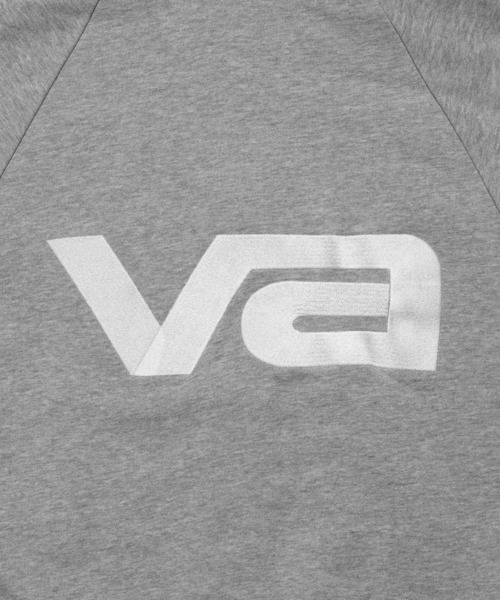 VANQUISH（ヴァンキッシュ）の「VANQUISH / ヴァンキッシュ VA Design スポーツウェアジャケット（パーカー・メンズ・ヘザーグレー・M/L）」の3枚目の写真