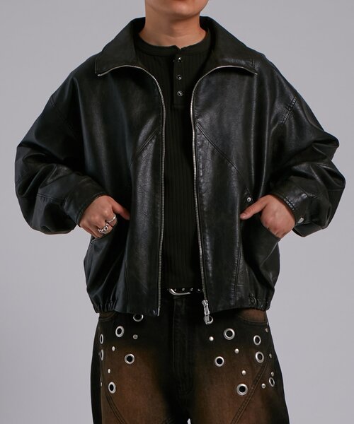 WHO'S WHO gallery(フーズフーギャラリー)の「ヴィンテージライクレザースタンドカラーブルゾン(ブルゾン・レディース・ブラウン/ブラック・FREE)」の4枚目の写真