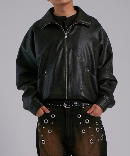 WHO'S WHO gallery(フーズフーギャラリー)の「ヴィンテージライクレザースタンドカラーブルゾン(ブルゾン・レディース・ブラウン/ブラック・FREE)」の1枚目の写真