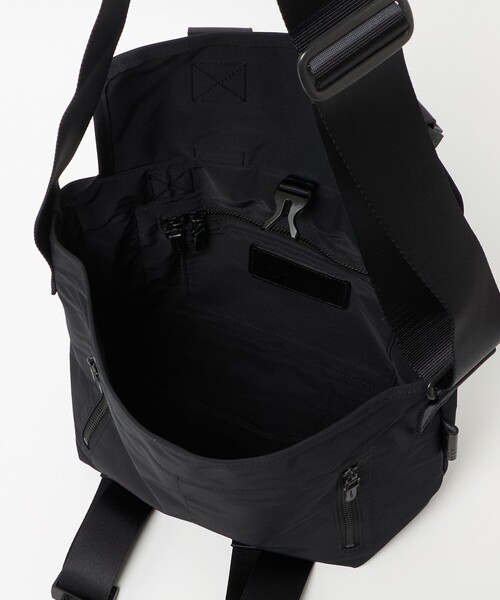 Steven Alan(スティーブンアラン)の「<AMIACALVA>MESSENGER BAG/ショルダーバッグ(メッセンジャーバッグ・レディース・ブラック・FREE)」の8枚目の写真