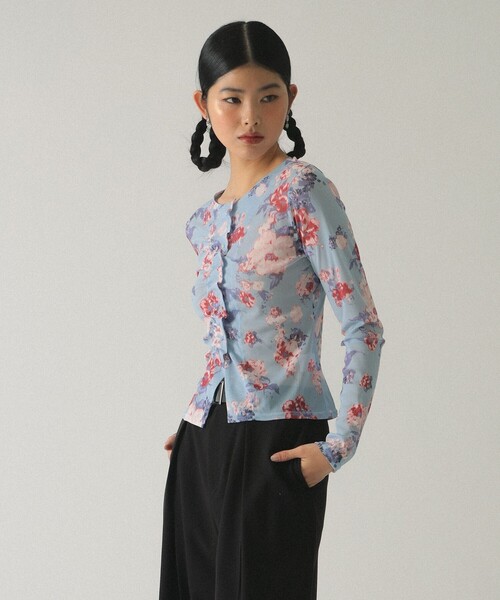 Ray BEAMS（レイビームス）の「シアー フラワープリント カーディガン（カーディガン/ボレロ・レディース・ブルー/ブラック・ONE SIZE）」の10枚目の写真