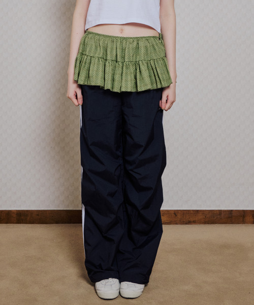 ITZAVIBE(イッザバイブ)の「KIWI DOTTED LAYERED WRAP SHORT SKIRT(スカート・レディース・その他・ONE SIZE)」の1枚目の写真