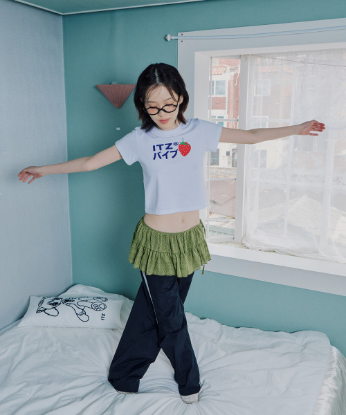 ITZAVIBE(イッザバイブ)の「KIWI DOTTED LAYERED WRAP SHORT SKIRT(スカート・レディース・その他・ONE SIZE)」の4枚目の写真