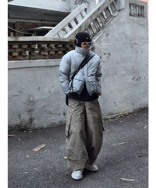 eastserviceshop(イーストサービスショップ)の「Maximal Ballon Cargo Pants - D/Beige(その他パンツ・レディース・その他・46/48/50)」の21枚目の写真