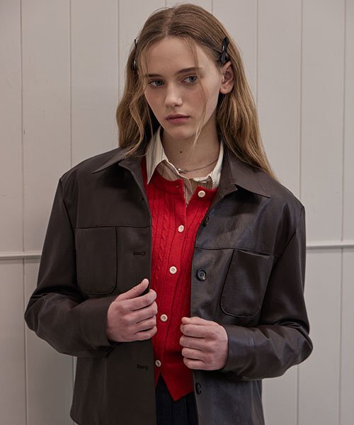 HAINT（ヘイント）の「ROYAL CROPPED CABLE CARDIGAN_2COLORS_RED（カーディガン/ボレロ・レディース・レッド・FREE）」の4枚目の写真