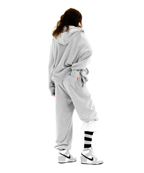 EESSAY(エッセイ)の「デイジョガーパンツ - グレー(スウェットパンツ・レディース・その他・FREE)」の5枚目の写真
