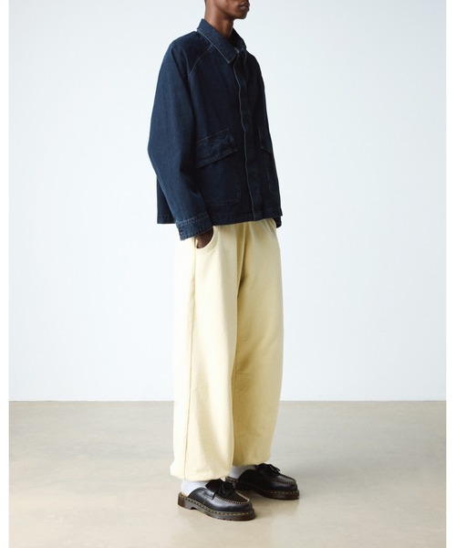 Dr. Martens(ドクターマーチン)の「Dr. Martens/ドクターマーチン ADRIAN ミュール 42359001(サンダル・メンズ・ブラック・UK11/UK10/UK9/UK8/UK7/UK6/UK5/UK4/UK3)」の3枚目の写真