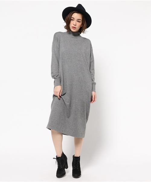 MOUSSY（マウジー）の「Hineck Loose OPK（ワンピース・レディース・ベージュ/トップグレー/ブルー・FREE）」の2枚目の写真