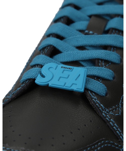 CONVERSE(コンバース)の「CONVERSE x WIND AND SEA WEAPON OX(スニーカー・レディース・ブラック×ブルー・26.5cm/28cm/25.5cm/25cm/27cm/24.5cm/23cm/27.5cm/24cm/23.5cm/29cm)」の7枚目の写真