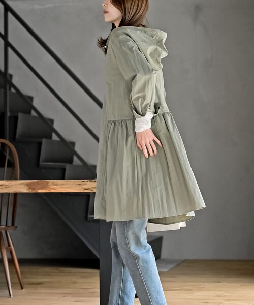 rps(アールピーエス)の「ナイロンフードワンピース(ワンピース・レディース・ベージュ/ネイビー/ライトカーキ・フリー)」の11枚目の写真