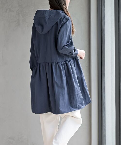 rps(アールピーエス)の「ナイロンフードワンピース(ワンピース・レディース・ベージュ/ネイビー/ライトカーキ・フリー)」の20枚目の写真