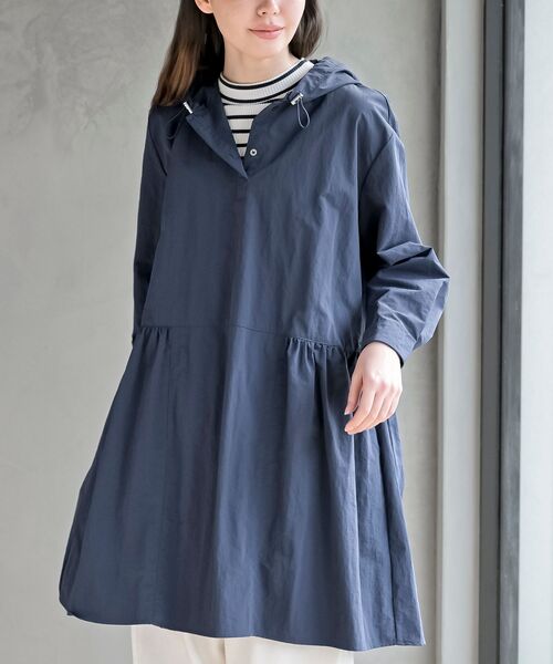 rps(アールピーエス)の「ナイロンフードワンピース(ワンピース・レディース・ベージュ/ネイビー/ライトカーキ・フリー)」の22枚目の写真