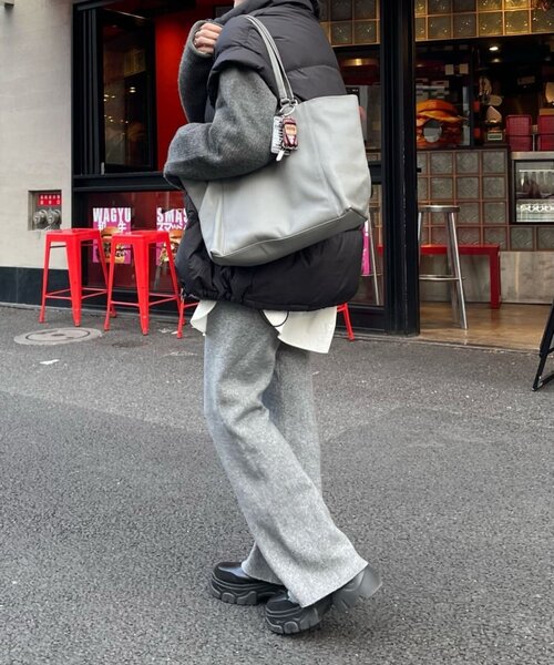 ear PAPILLONNER(イアパピヨネ)の「【ouchi企画】2ハンドルトートバッグ(トートバッグ・レディース・ブラック/グレー・FREE)」の7枚目の写真