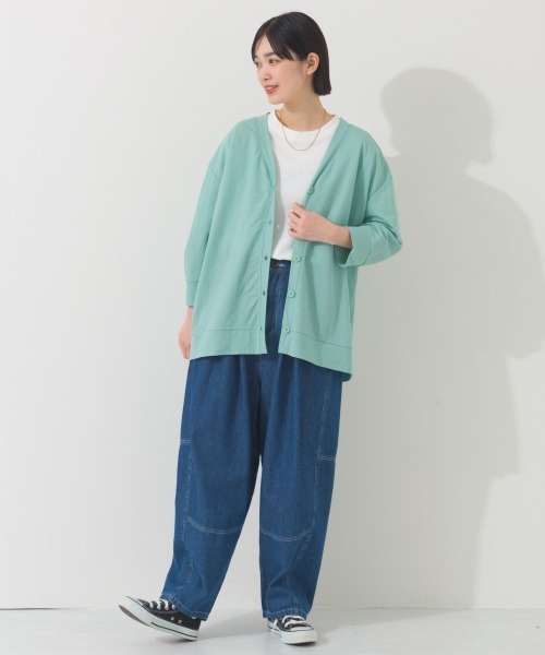 OMNES（オムネス）の「ウォッシュ加工切替バレルレッグデニムパンツ（デニムパンツ・レディース・ブルー/ライトブルー/インディゴブルー・MEDIUM/LARGE）」の12枚目の写真