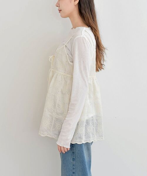 rps（アールピーエス）の「花柄刺繍前開きダブルリボンキャミソール（キャミソール・レディース・アイボリー・フリー）」の11枚目の写真