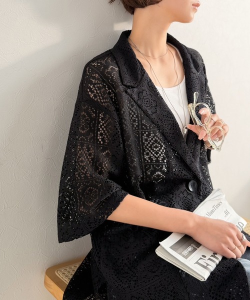 classicalelf(クラシカルエルフ)の「繊細なレースがつくる、大人のための“雰囲気服”。ポケットつきパネルレーステーラードジャケット(半袖)(テーラードジャケット・レディース・グレイッシュベージュ/ブラック/ブラウン・X-LARGE/SMALL/MEDIUM/LARGE)」の7枚目の写真