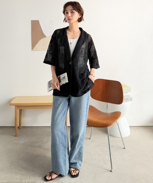 classicalelf(クラシカルエルフ)の「繊細なレースがつくる、大人のための“雰囲気服”。ポケットつきパネルレーステーラードジャケット(半袖)(テーラードジャケット・レディース・グレイッシュベージュ/ブラック/ブラウン・X-LARGE/SMALL/MEDIUM/LARGE)」の6枚目の写真