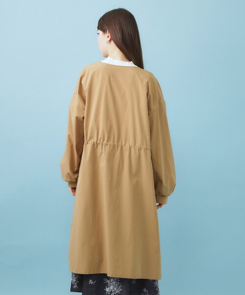 index（インデックス）の「ヴィンテージクロスノーカラーロングコート【洗濯機OK/ストレッチ/イージーアイロン】（ノーカラーコート・レディース・ネイビー/ナチュラル/キャメル・00）」の18枚目の写真