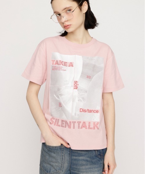 SLY(スライ)の「PHOTO & JEWEL MIX T/SH フォトアンドジュエルミックスTシャツ 春服 夏服(Tシャツ/カットソー・レディース・ブラック/ホワイト/ピンク・1/2)」の3枚目の写真