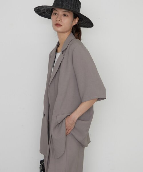LOUNGEDRESS(ラウンジドレス)の「《二の腕カバー/セットアップ》ハーフスリーブジャケット(その他アウター・レディース・キャメル/ブラック/グレー/ライトベージュ・FREE)」の20枚目の写真