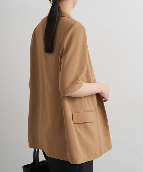 LOUNGEDRESS（ラウンジドレス）の「ハーフスリーブジャケット（その他アウター・レディース・キャメル/ブラック・FREE）」の6枚目の写真