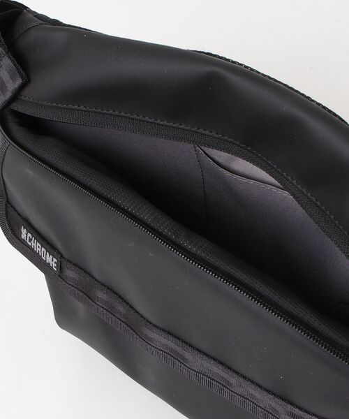 CHROME（クローム）の「［ CHROME / クローム ］BOT FLAP SLING 5L MABK_MATTE BLACK / ボット フラップ スリング 5リットル マット ブラック 耐水 5L ボディバッグ（ボディバッグ/ウエストポーチ・メンズ・ブラック系その他・FREE）」の11枚目の写真