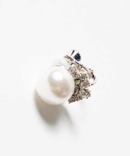 AIMER（エメ）の「大粒パール×ビジューイヤリング（イヤリング・レディース・ゴールド/シルバー・FREE）」の8枚目の写真