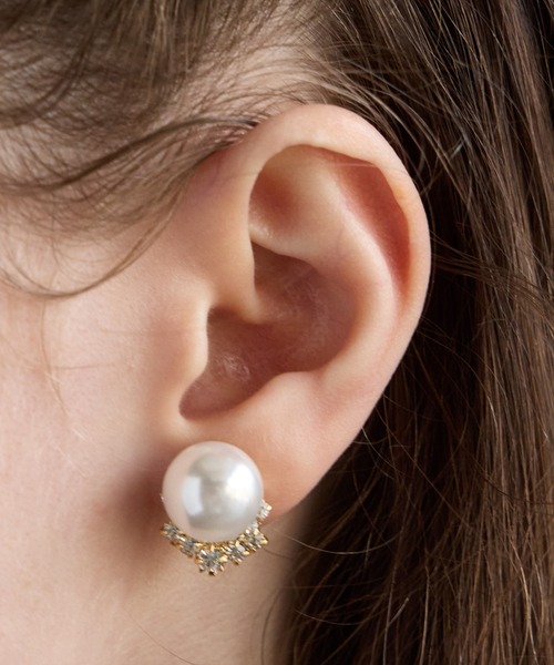 AIMER（エメ）の「大粒パール×ビジューイヤリング（イヤリング・レディース・ゴールド/シルバー・FREE）」の6枚目の写真