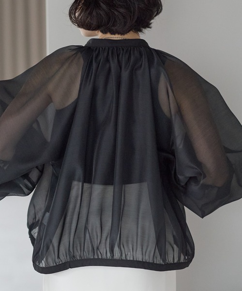 r.（アールドット）の「シアー　ギャザーブルゾン（ブルゾン・レディース・イエロー/ブラック/アイボリー・FREE）」の9枚目の写真