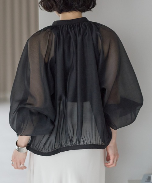 r.（アールドット）の「シアー　ギャザーブルゾン（ブルゾン・レディース・イエロー/ブラック/アイボリー・FREE）」の10枚目の写真