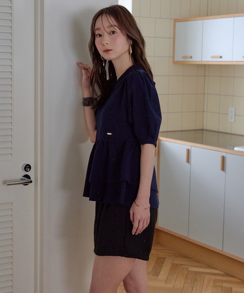 mideal(マイディール)の「sequin peplum polo knit / スパンコールペプラムポロニット(ニット/セーター・レディース・ベージュ/ネイビー/ブルーグリーン/スモークピンク・FREE)」の7枚目の写真