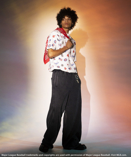 BACK TO THE FIELD（バック トゥー ザ フィールド）の「【MLB】All-over Print Tee（Tシャツ/カットソー・メンズ・ホワイト・MEDIUM/LARGE/XL/XXL）」の6枚目の写真