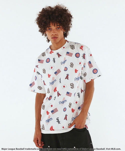 BACK TO THE FIELD（バック トゥー ザ フィールド）の「【MLB】All-over Print Tee（Tシャツ/カットソー・メンズ・ホワイト・MEDIUM/LARGE/XL/XXL）」の4枚目の写真
