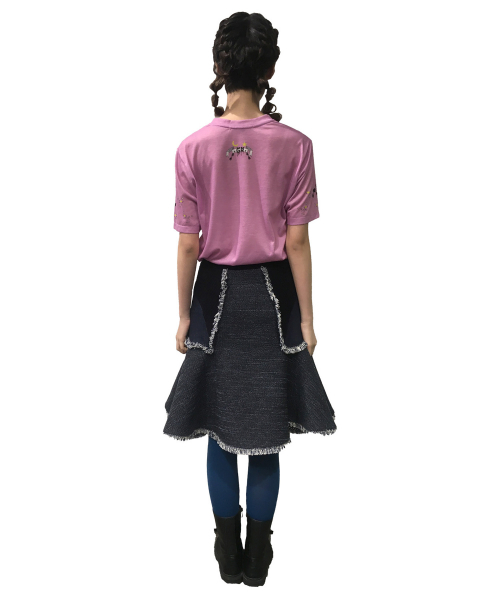 GREEDILOUS(グリディアス)の「ピンクワンポイントTシャツ(Tシャツ/カットソー・レディース・その他・S/M/L/XS)」の3枚目の写真