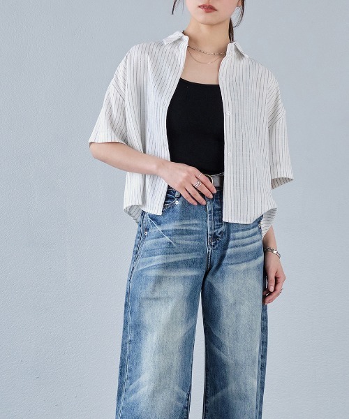 murea(ミュレア)の「フロントショート丈ストライプ半袖シャツ(シャツ/ブラウス・レディース・ベージュ/ブラック/ホワイト・FREE)」の7枚目の写真