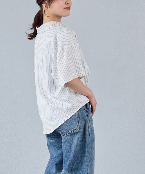 murea(ミュレア)の「フロントショート丈ストライプ半袖シャツ(シャツ/ブラウス・レディース・ベージュ/ブラック/ホワイト・FREE)」の6枚目の写真