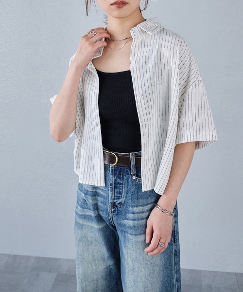 murea(ミュレア)の「フロントショート丈ストライプ半袖シャツ(シャツ/ブラウス・レディース・ベージュ/ブラック/ホワイト・FREE)」の5枚目の写真