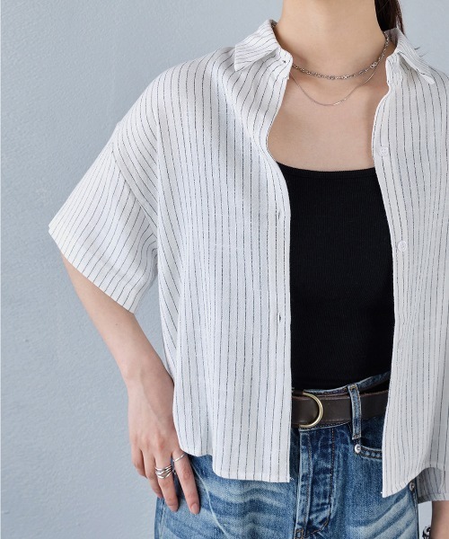 murea(ミュレア)の「フロントショート丈ストライプ半袖シャツ(シャツ/ブラウス・レディース・ベージュ/ブラック/ホワイト・FREE)」の10枚目の写真